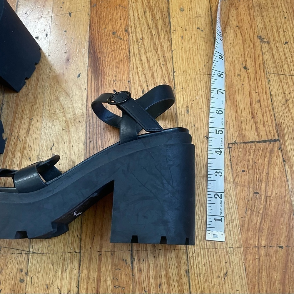 Abound Black Lugged Sole Platform Fisherman Sandals size 9 - Picture 2 of 5